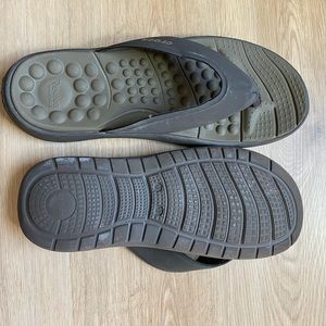 Men’s Reviva Croc Flip Flops 12